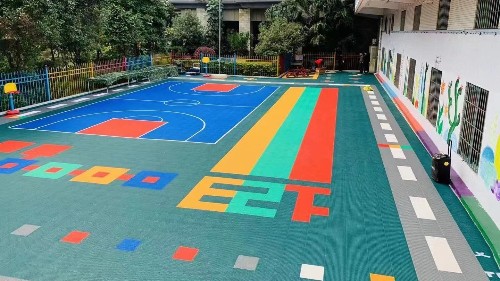 幼兒園如何選擇合適的PVC懸浮拼裝地板？